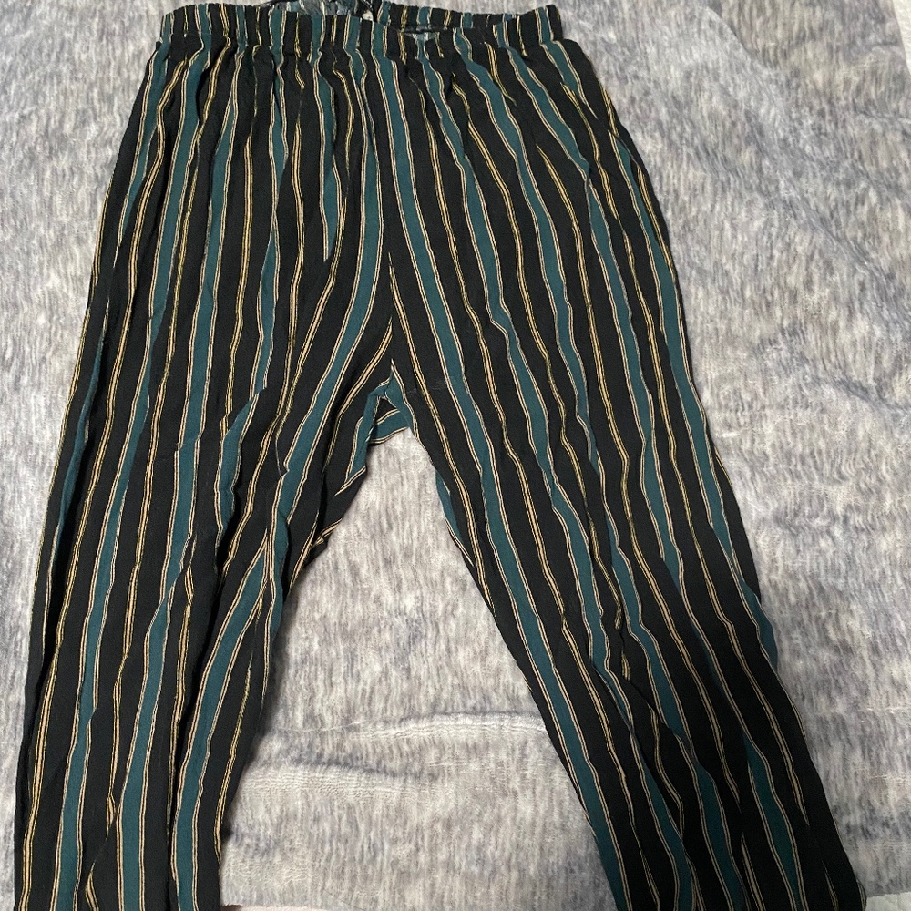 Brandy Melville flowy pants